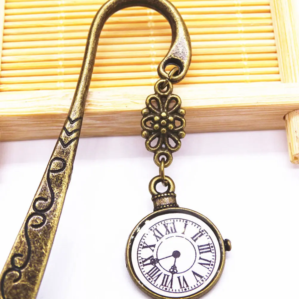 

2Pcs Premium Metal Clock Bookmarks Vintage Retro Gold Sturdy Anti-Rust Book Marker Paper Clips Creative Gift for Students