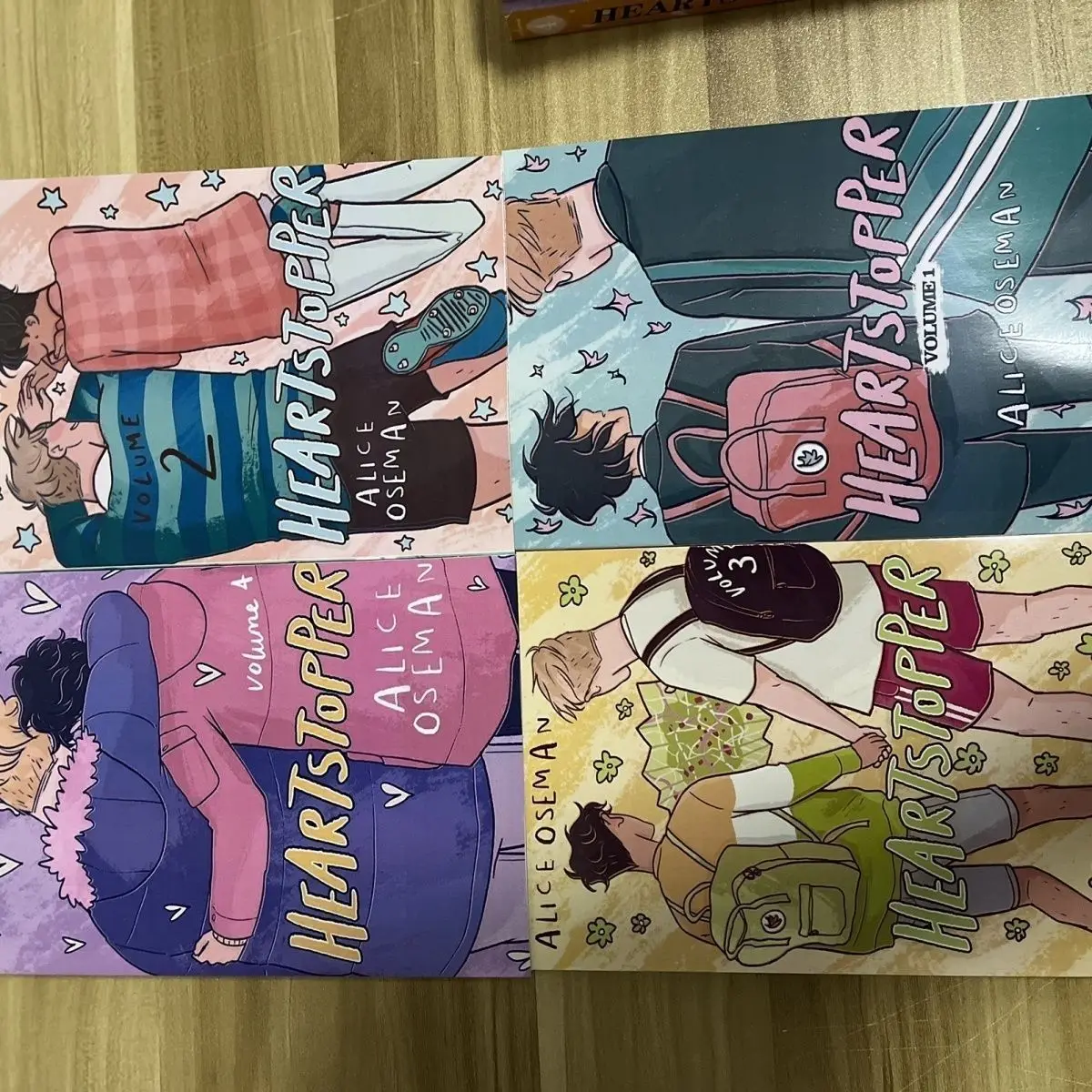 Heartstopper Series Volume 1-5 Books Set By Alice Oseman Pretty Girls English Book Story Novel Books English Classic Novels