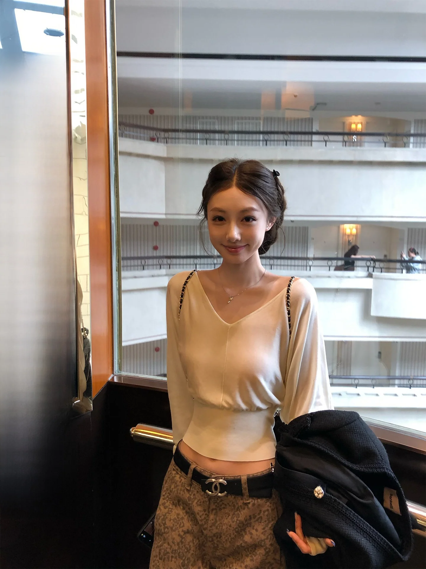 

Bankelili Oxygen Factor 00 Days Silk V-Ne Lightweight Batwing Sve Knitted Top Women's Faion Korean Sle Loose Fit