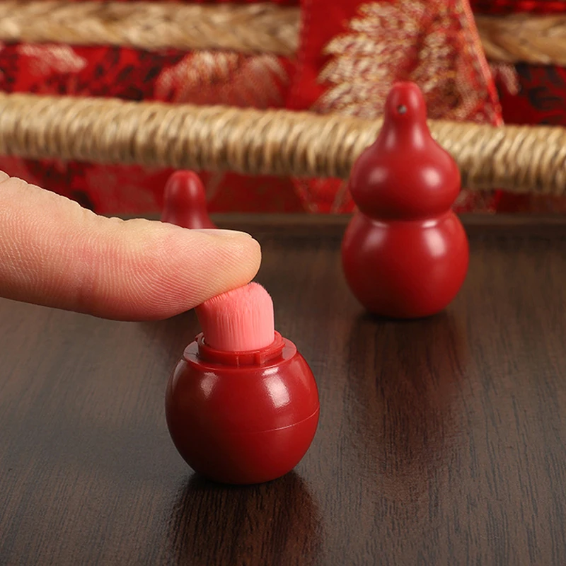 Mini Gourd-shaped Silicone/Nylon Lip Brushes Portable Lipstick & Lip Balm Applicator With Cap Perfect Smudge Tool