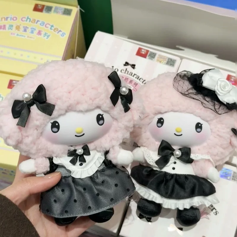 정품 Toptoy Sanrio 캐릭터 자매의 복장 시리즈 블라인드 박스 카와이 귀여운 비닐 인형 미스터리 박스 장난감 성인 어린이 선물