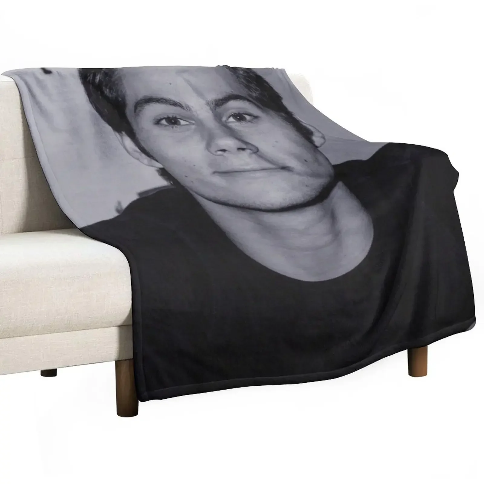 

Dylan O'Brien Throw Blanket Giant Sofa Cute Plaid anime Blankets