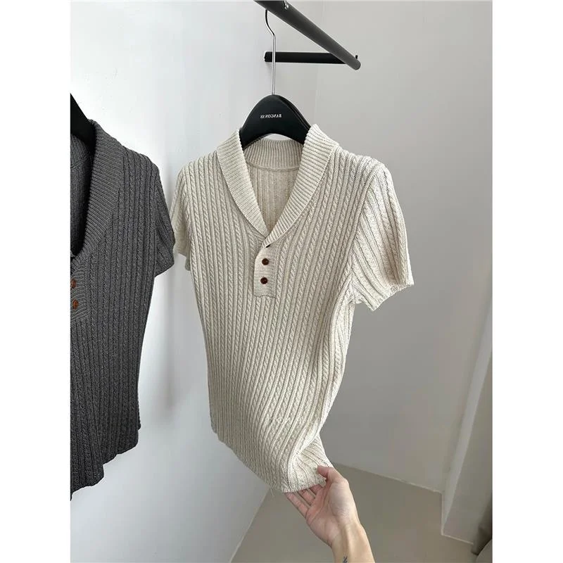 Blusa de Tricô com Gola Retrô, Casual e Versátil, Manga Curta, Novo Estilo Primavera, Estilo Old Money, Moda Feminina, Corte Reto Básico