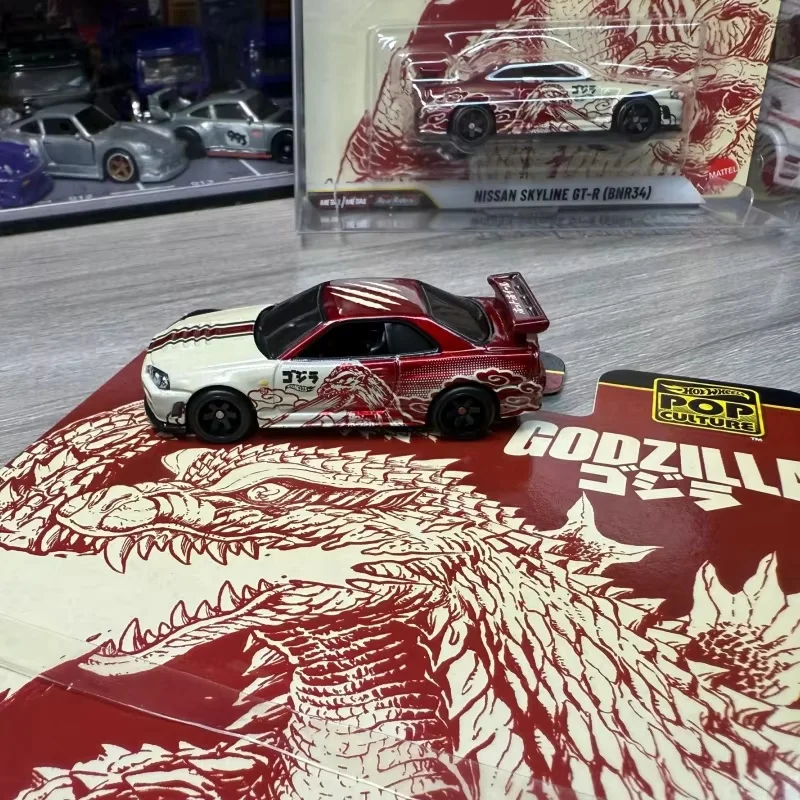 

Подлинная серия Hot Wheels Hxd63 Pop Culture 1/64 Nissan Skyline Gtr 1983 Bmw 771i, модель автомобиля из сплава, коллекция сюрпризов, игрушечный автомобиль