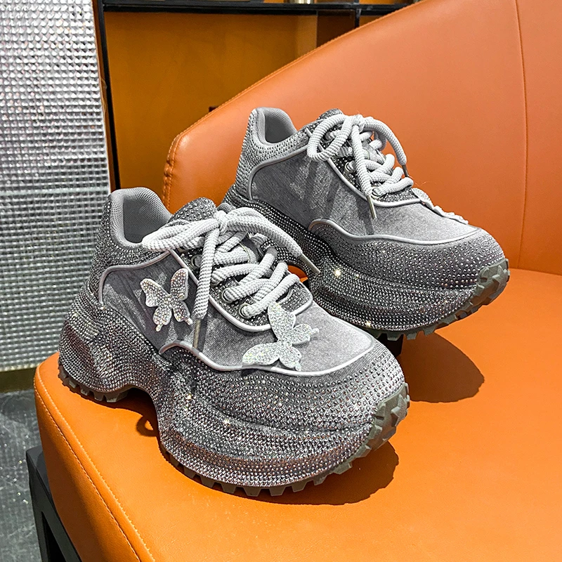 

Bling Rhinestone Thick Sole Velvet Sneakers Woman Retro Velour Daddy Shoes Ladies Luxury Brand Design Butterfly Crystal Zapatos