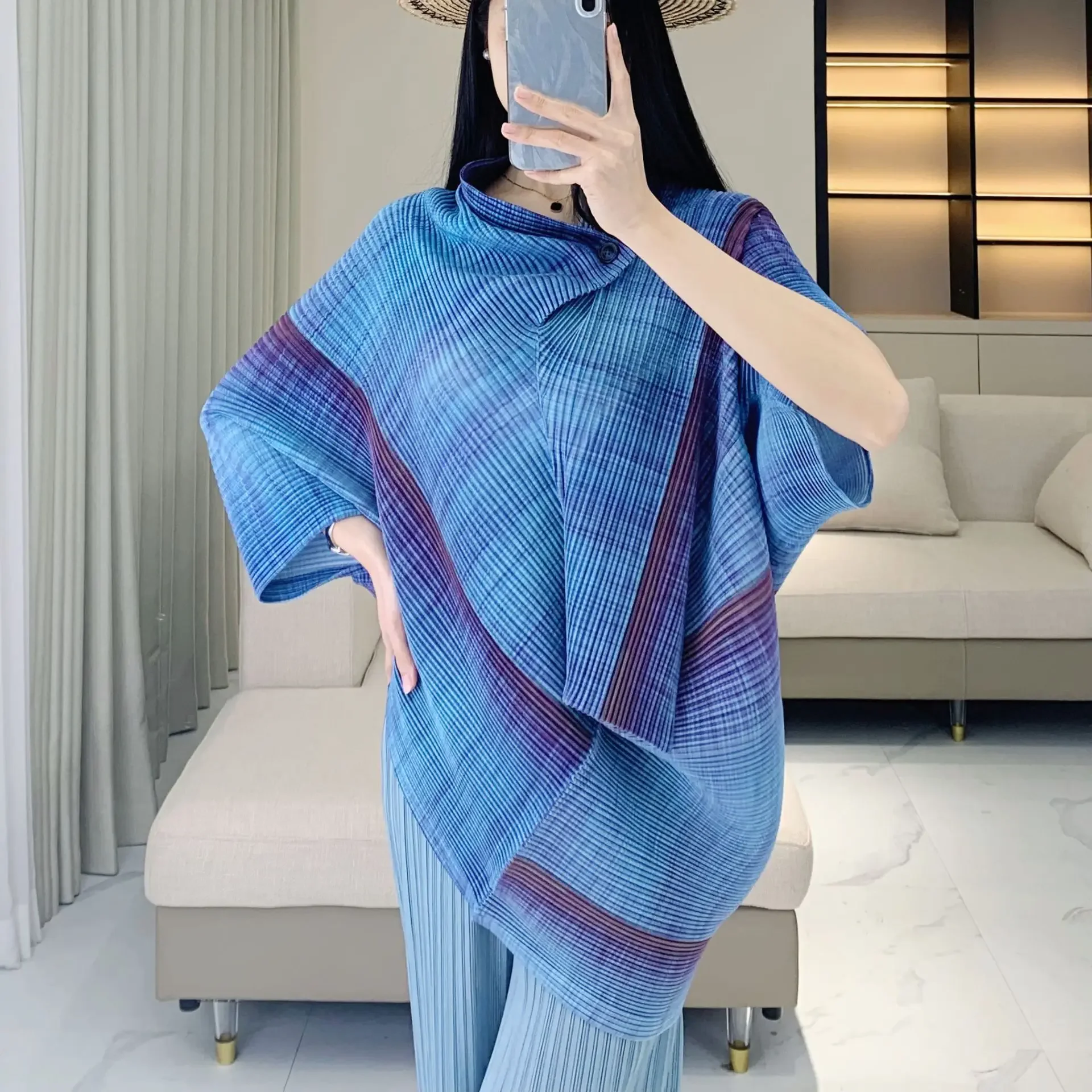 

Pleated Women Casual T-Shirt with Tie-Dye Print Asymmetrical Design Loose Fit Plus Size Distinctive Fashionable Female Top