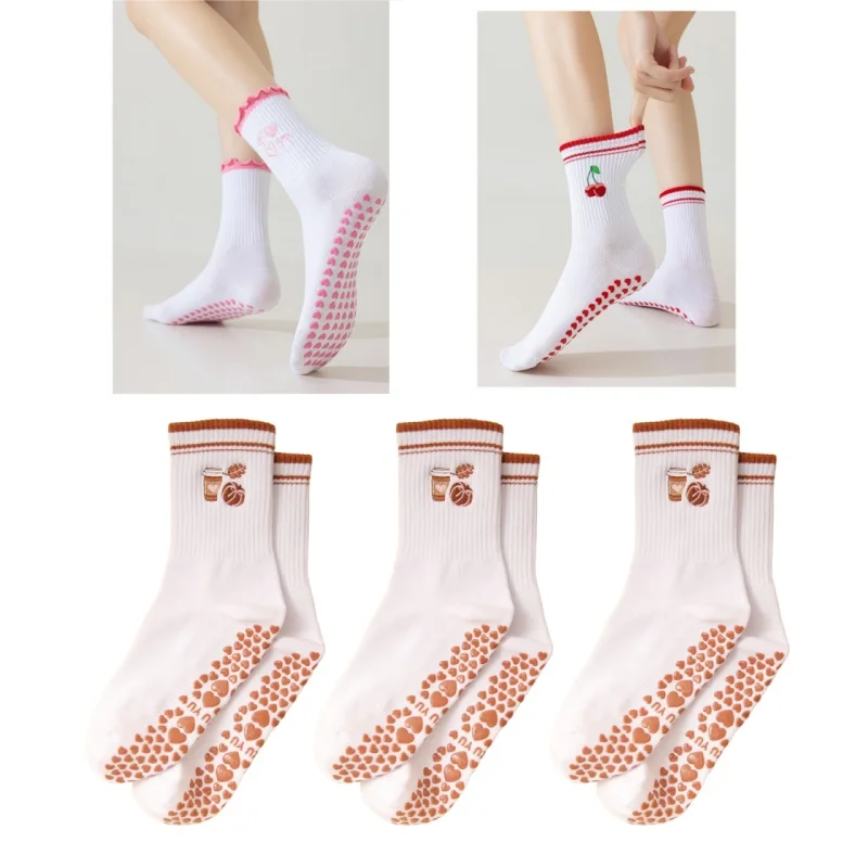 3 أزواج من جوارب اليوغا، جوارب متوسطة الأنبوبة للأطفال، تطريز الكرز اللاصق المضاد للانزلاق، التدريب الاحترافي، الجري، البيلاتيس