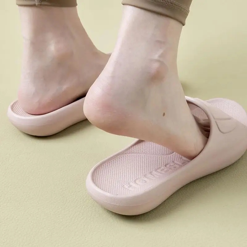 Weichsohlen-Pantoffeln mit Fußgewölbestütze aus EVA für Damen, Sommer, einfarbig, dicke Plattform, Hausschuhe für drinnen, leichte, rutschfeste Pantoffeln für Frauen. – Detail 7