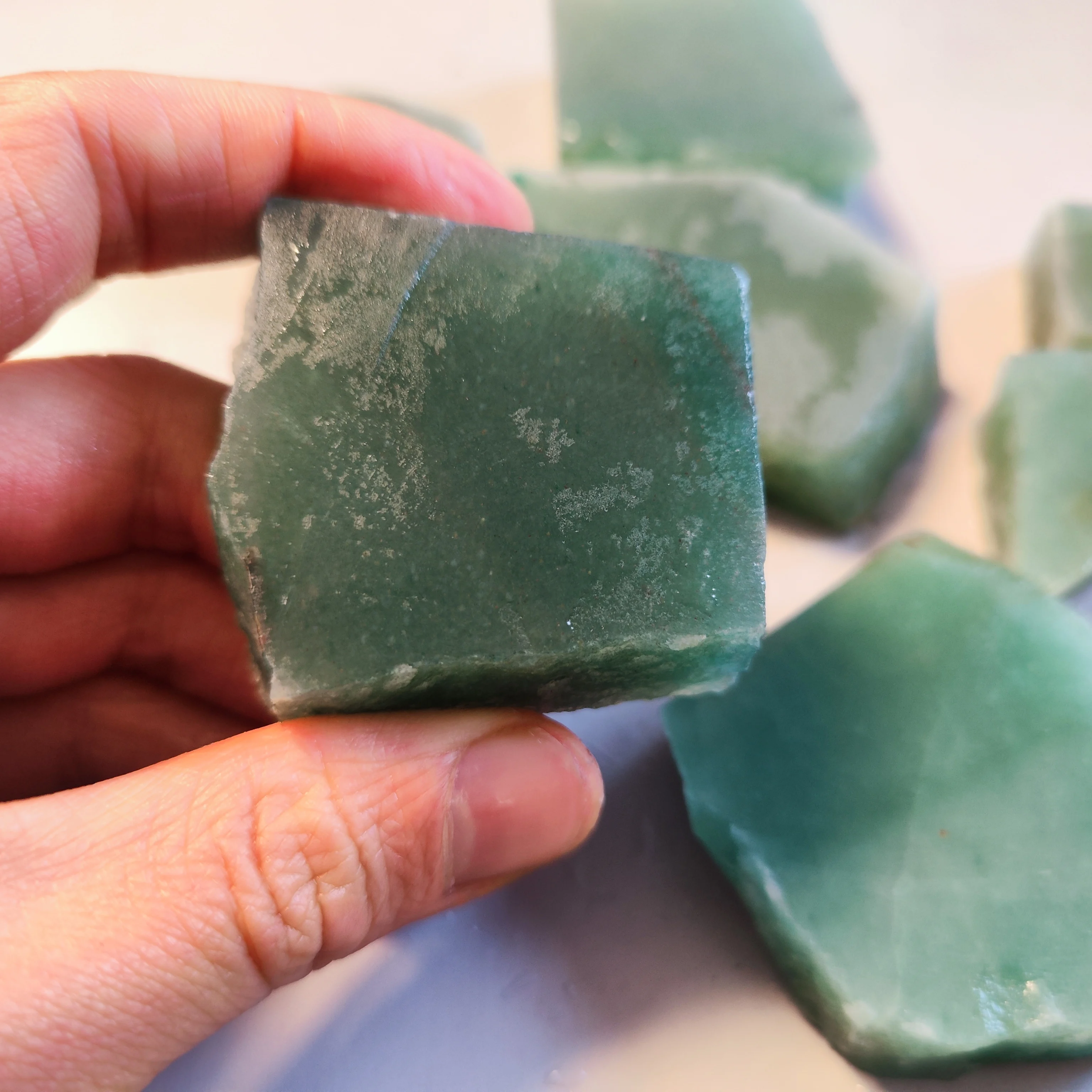 Natural Lucky Stones Green Aventurine Quartz Jade Stone  Mineral Specimens Home Decoration Stone Mineral Energy Healing