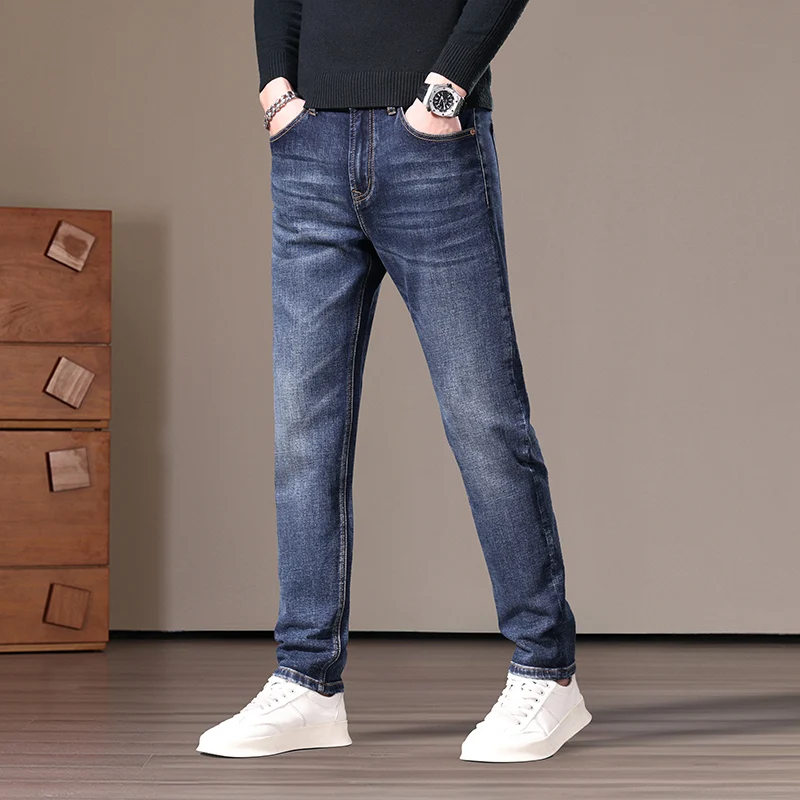 Jeans blu di fascia alta 2025 Pantaloni autunnali da uomo slim dritti elasticizzati autunno e inverno