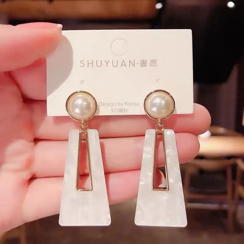 European And Americ…