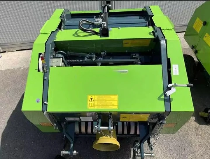 High Quality Forage Harvester Silage Baler Hay Straw Grass Press Baling Baler Machine Mini  for Hay and Straw