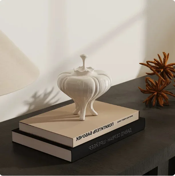High-end ceramic three-legged incense burner melon petal shape aromatherapy burner tea room bookcase light luxury decoration
