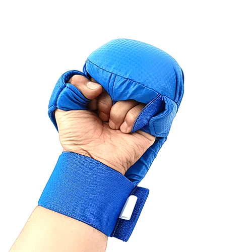Imagen 2 del producto Juego de equipo de combate para Karate, espinillera para Karate, Protector de manos para piernas, espinillera, guantes de boxeo, calcetines, zapatos, guantes de entrenamiento MMA para Karate