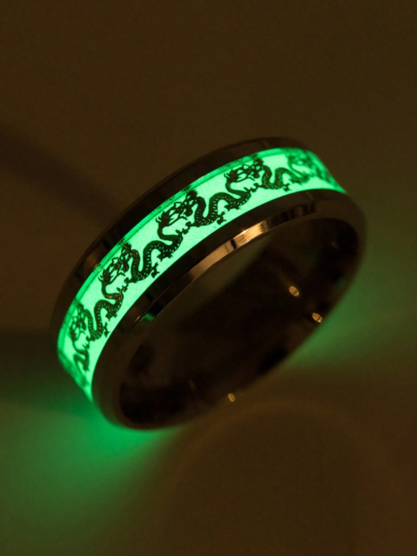 

Glow-in-the-Dark Dragon Pattern Stainless Steel Ring for Men