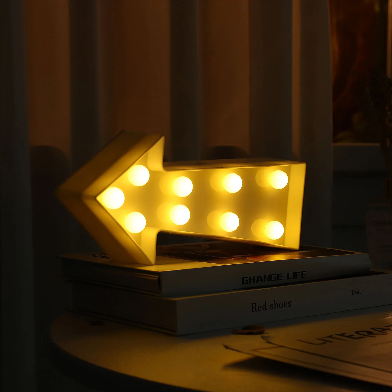 

Arrow Night Light Home Decor Warm White LED Portable Sign for Mantel Yard Party Modern Lighting Stage Effect