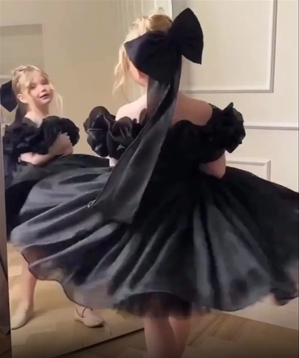 فستان فتاة الزهور الجنية لحفلات الزفاف بدون أكتاف مكشكش مع فيونكة منتفخة فستان التواصل الأول للفتيات لحفلات أعياد الميلاد