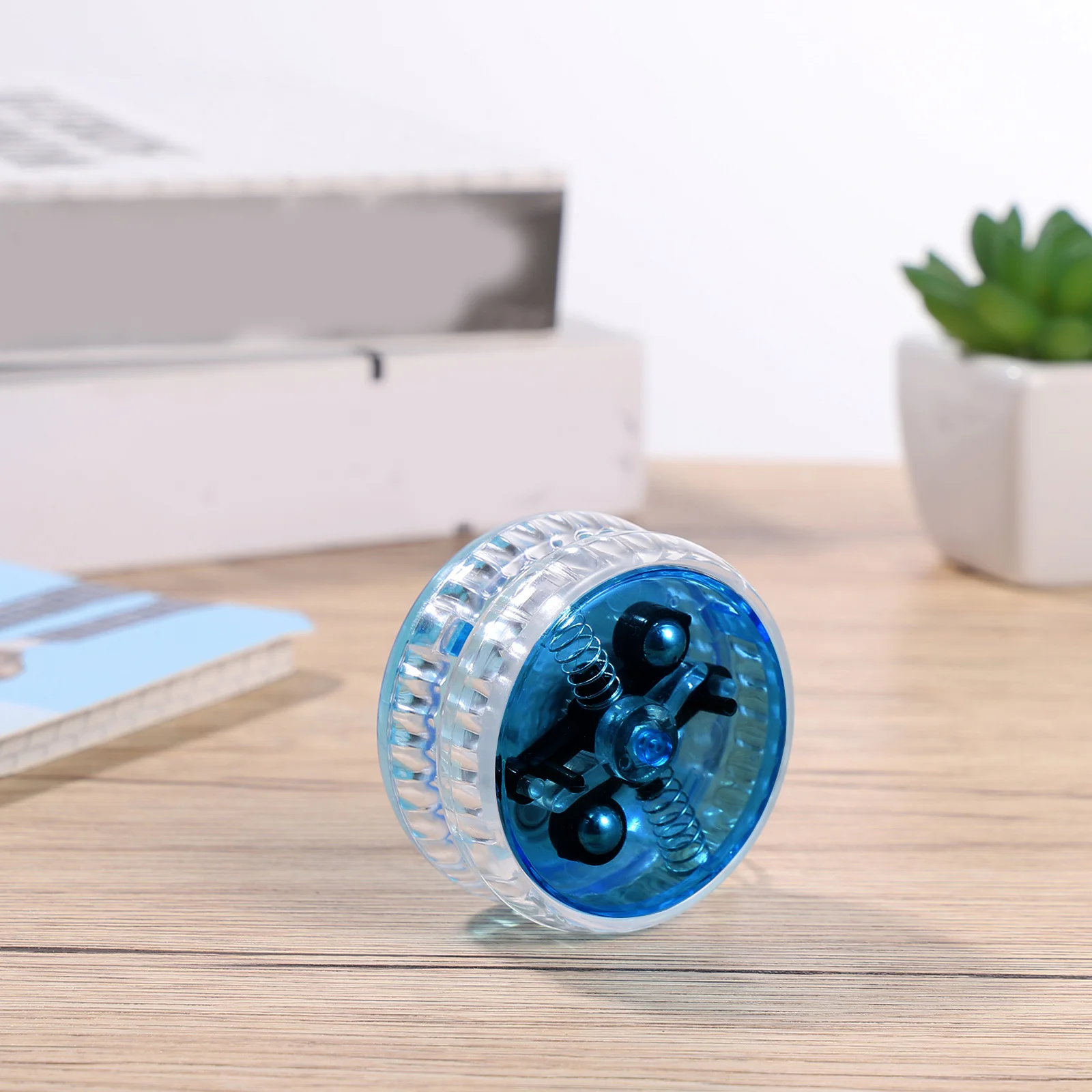 كرة يويو وامضة مضيئة Led يويو سلسلة مرنة ناعمة سطح عاكس متعة للترفيه الداخلي والخارجي البهلوانية