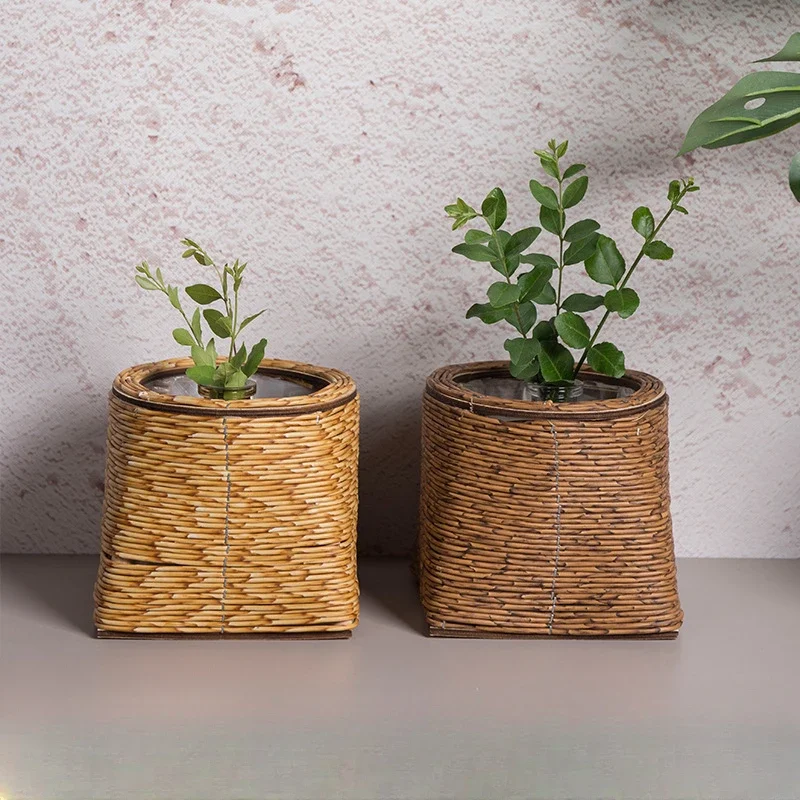 Vine Woven Flower Pots Tabletop Storage Basket Plants Ground Objects and Handmade Weaving of Green Plants