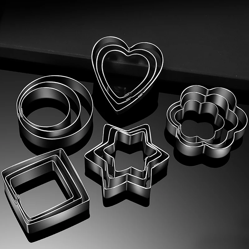 3pcs/Set Stainless Steel Cookie Cutter Set Egg Shape Biscuit Mould with Star Heart Flower Designs for Home Baking