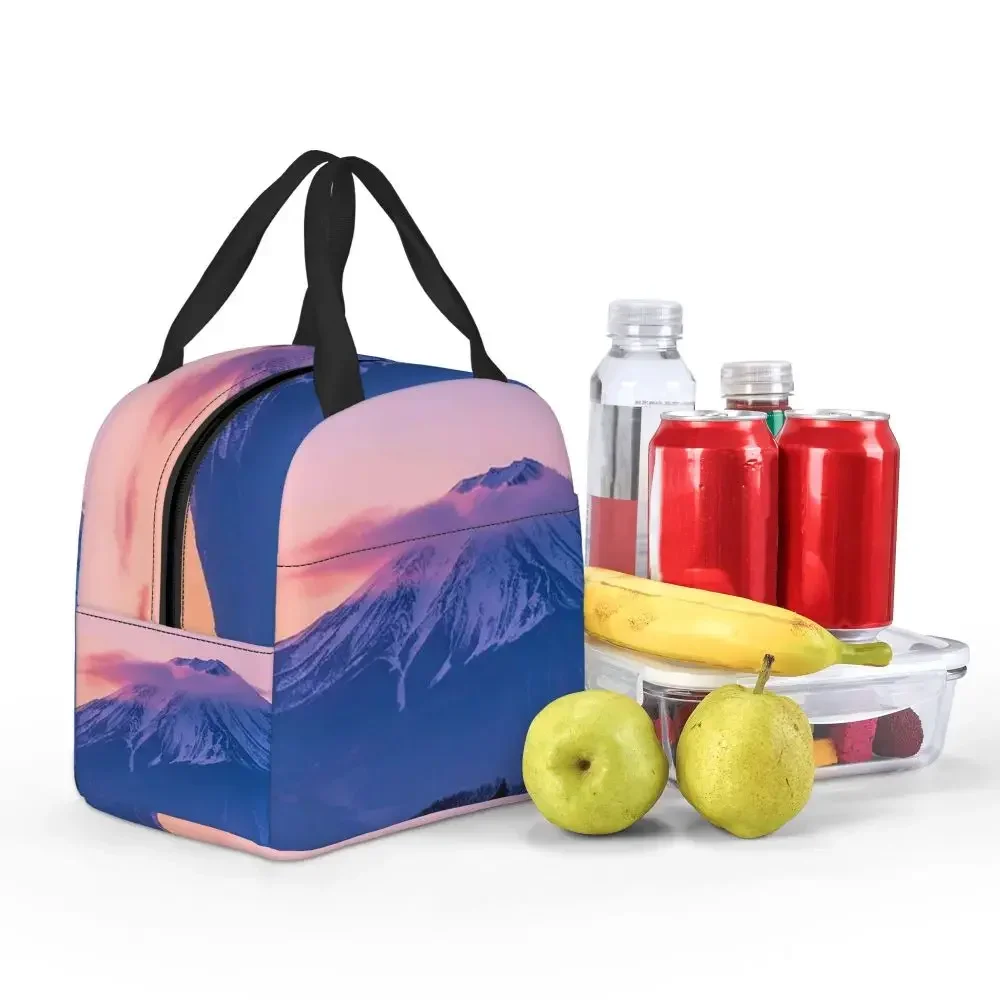 Landscape Of Mount Fuji And The Sea Insulated Lunch Bag for Office Cooler Thermal Food Box Tote Leakproof Lunch Boxes Container