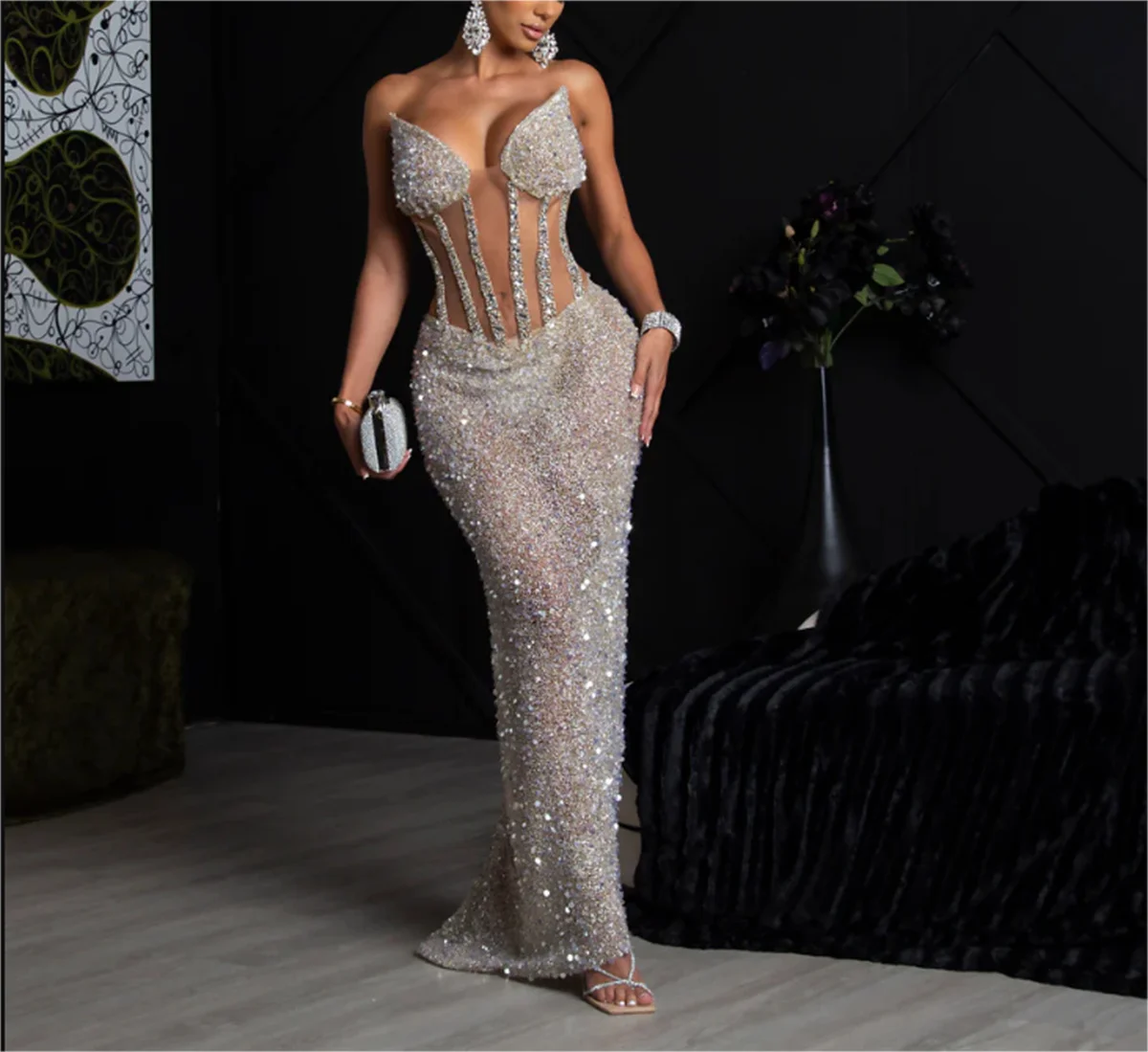 Dubai Luxury Diamond Ball Dress Beaded Open Waist Illusion Sheer Cap Sleeve Formal Evening Dress Plus Size Special Party Dress