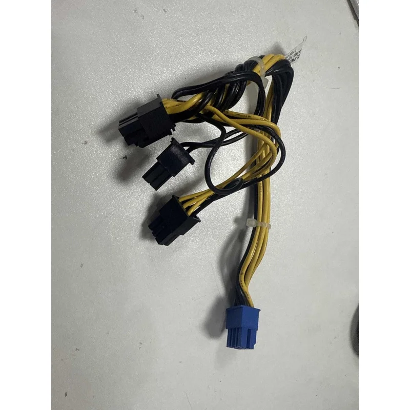 LL 8 pin to Dual 8pin （ 6 + 2 ）GPU power cable for Giagbyte G292-z20