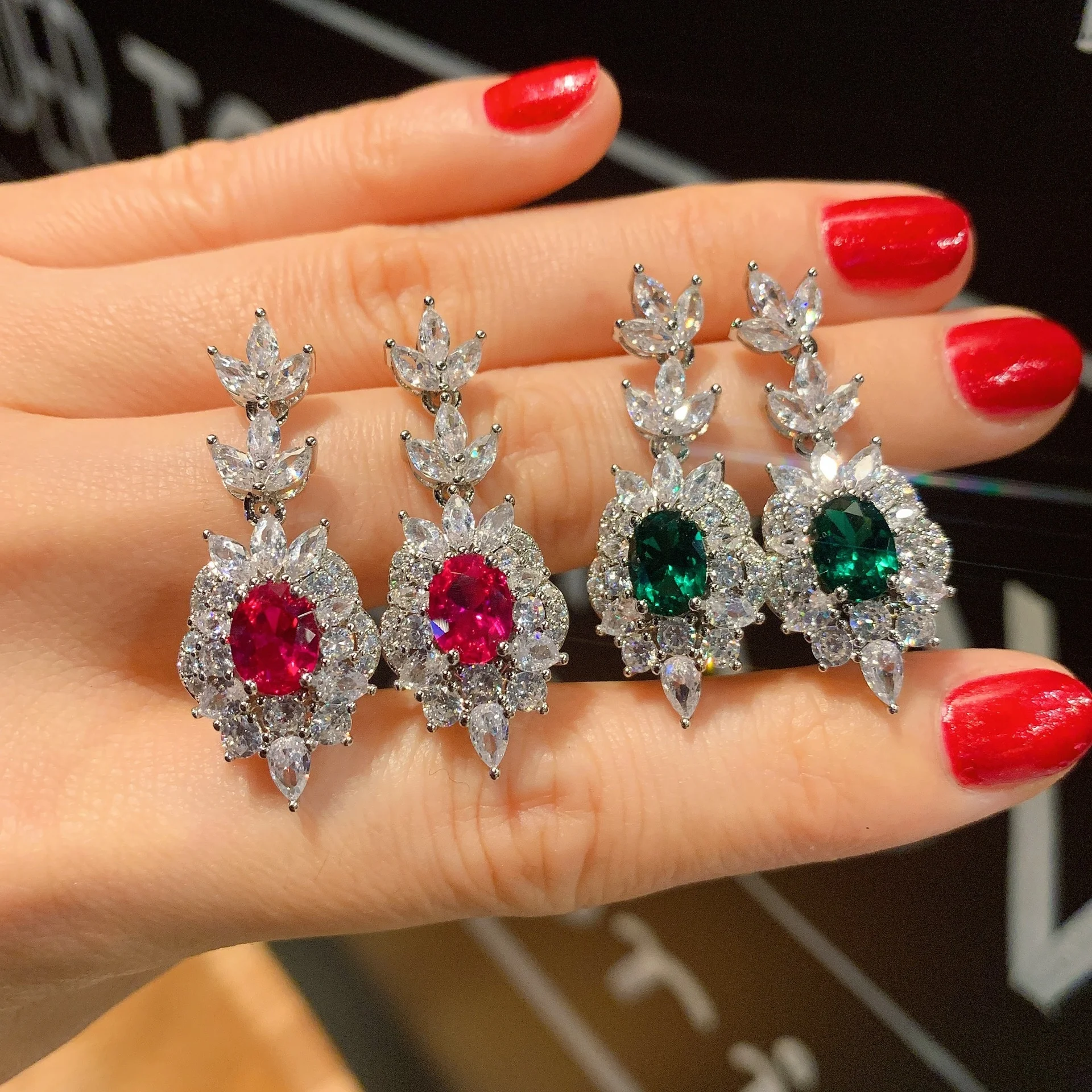 Luxury brand genuine real jewels Online live broadcast simulation color treasure micro inlaid small fresh earrings main stone 6