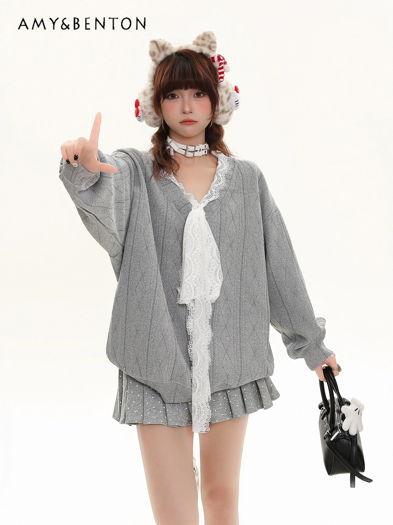 

Autumn Winter New Korean Style Sweet Gentle Lace Patchwork Loose Casual V-neck Sweatshirt High Waist Short Pleated Skirt
