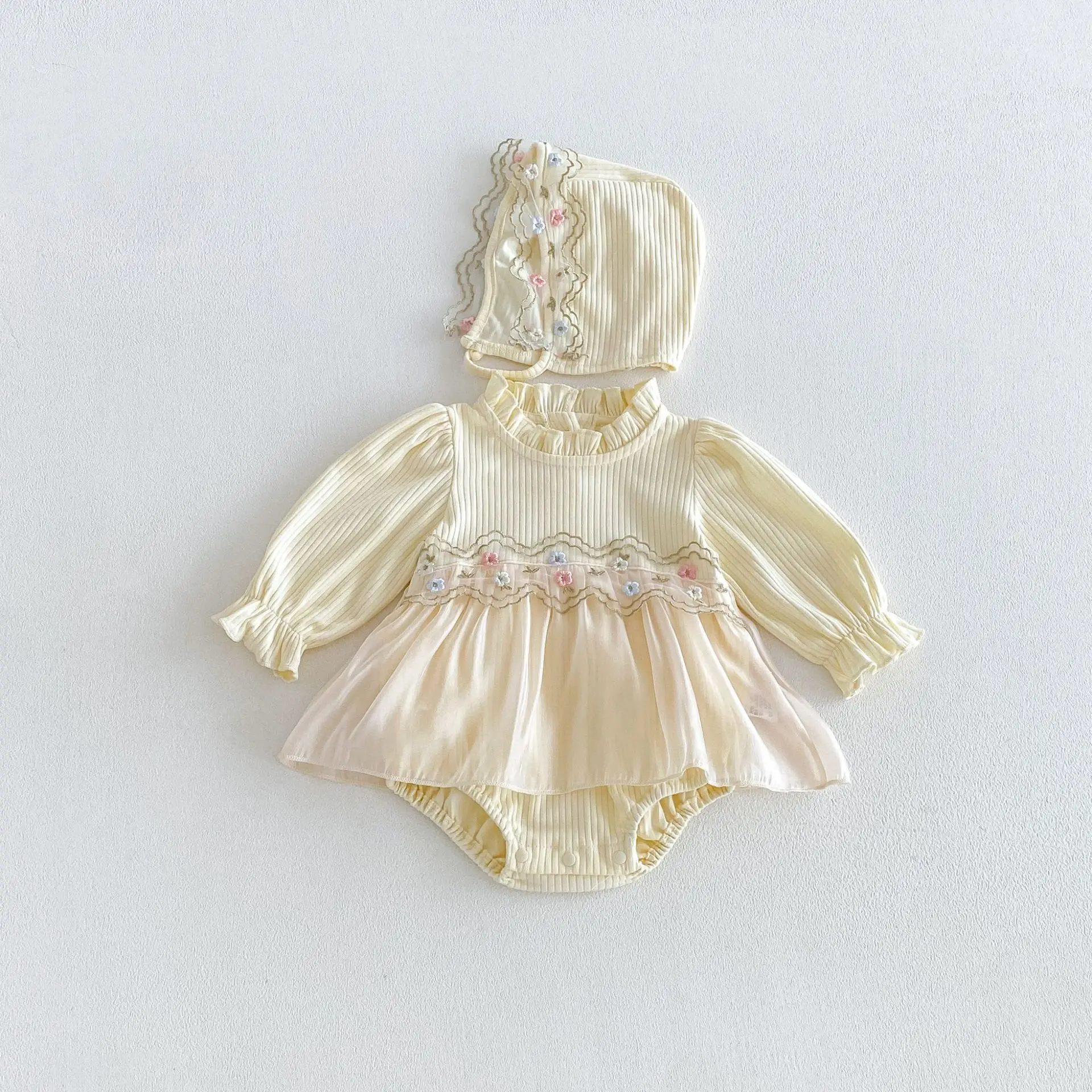 Baby Girls Romper Dress 2026 Autumn Newborn Clothes Cotton Lace Embroidered One-piece Princess Dress Birthday Outfit with Hat