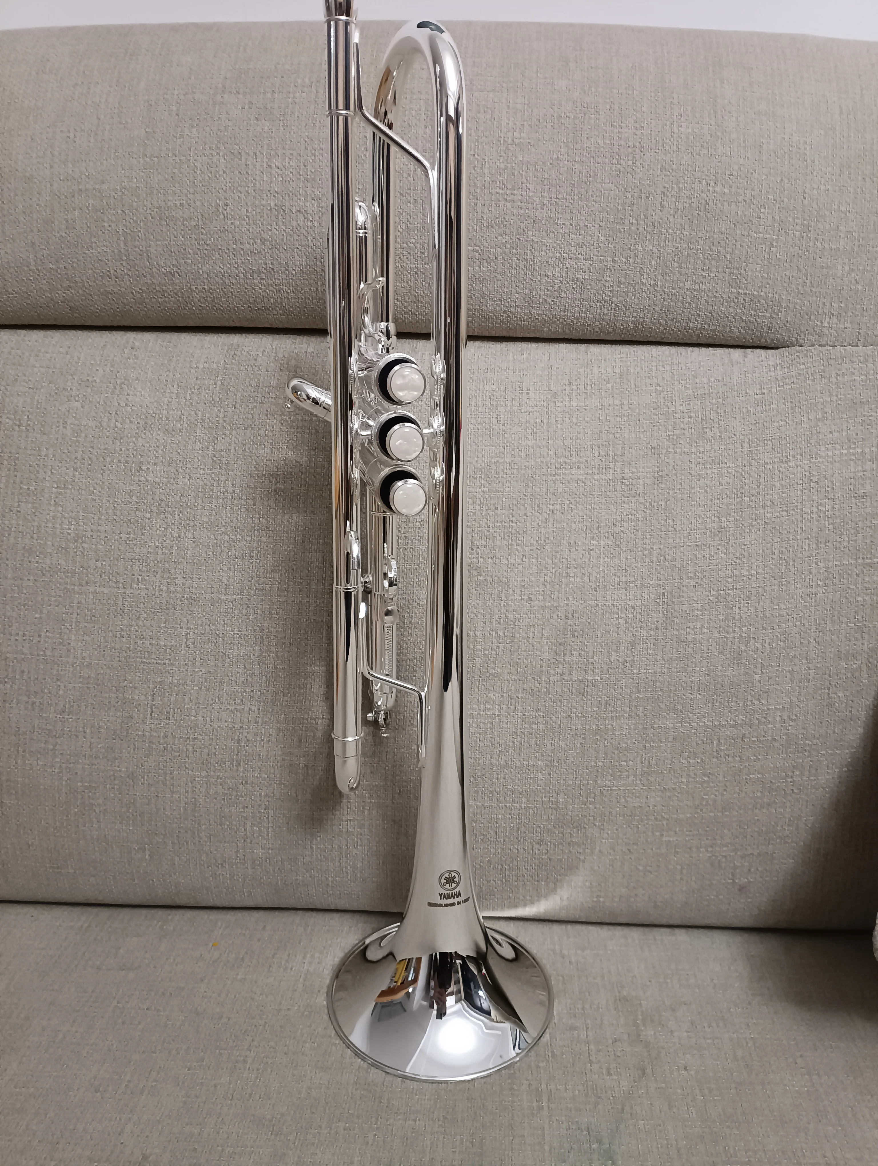 Made in Japan quality 8335GS Bb Trumpet B Flat Brass Silver Plated Professional Trumpet Musical Instruments with Leather Case