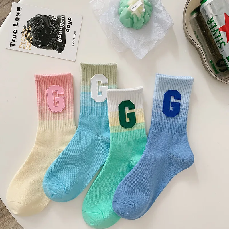 

New Cotton Breathable Gradient Letter G Sports Socks Unisex Casual Mid-calf Socks Ins Fashion Basketball Socks Running Socks