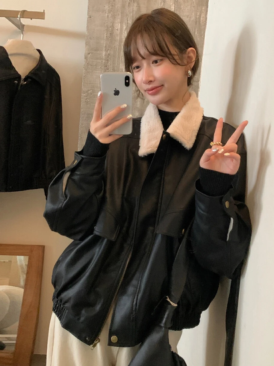 เสื้อแจ็คเก็ตหนัง PU สำหรับผู้หญิง แบรนด์ Warmth Thiened สไตล์แฟชั่น ปกพับได้ แนวมอเตอร์ไซค์ ฮ่องกง สไตล์ Aosphere...