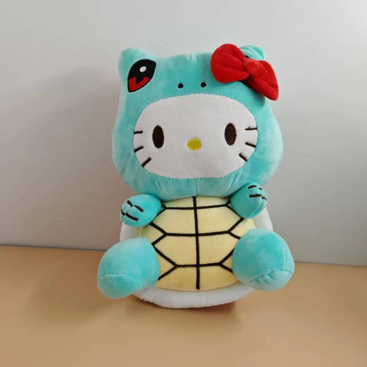 MINISO 25cm Super lindo Pok é mon Jenny Turtle Bulbasaur Hellokity gato muñeco de peluche decoración de habitación muñeca regalo