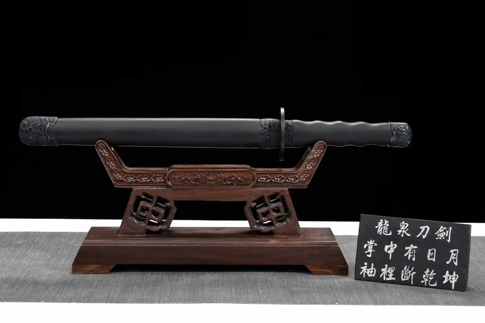 56cm Medieval Japanese short willow-leaf samurai sword, double-slot purple blade weapons katana, sharp combat preparation, ninja