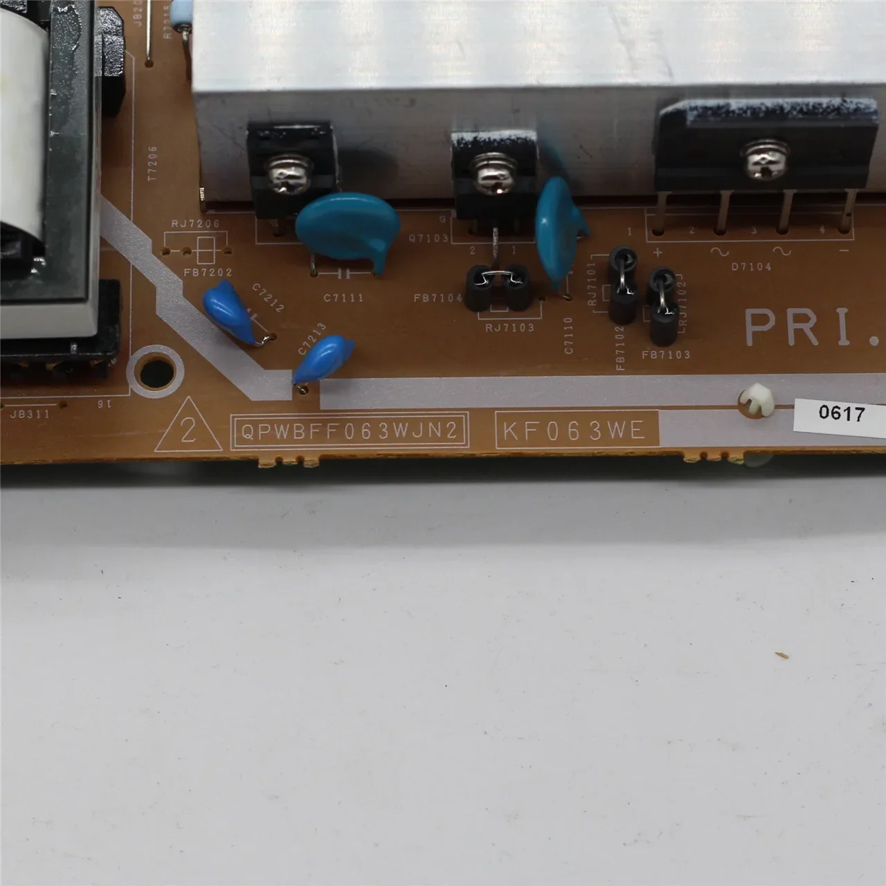 QPWBFF063WJN2 KF063WE لوحة إمداد الطاقة QPWBFF063WJN2 KF063WE لوحة التلفزيون الأصلية ملحقات التلفزيون المهنية بطاقة الطاقة #2