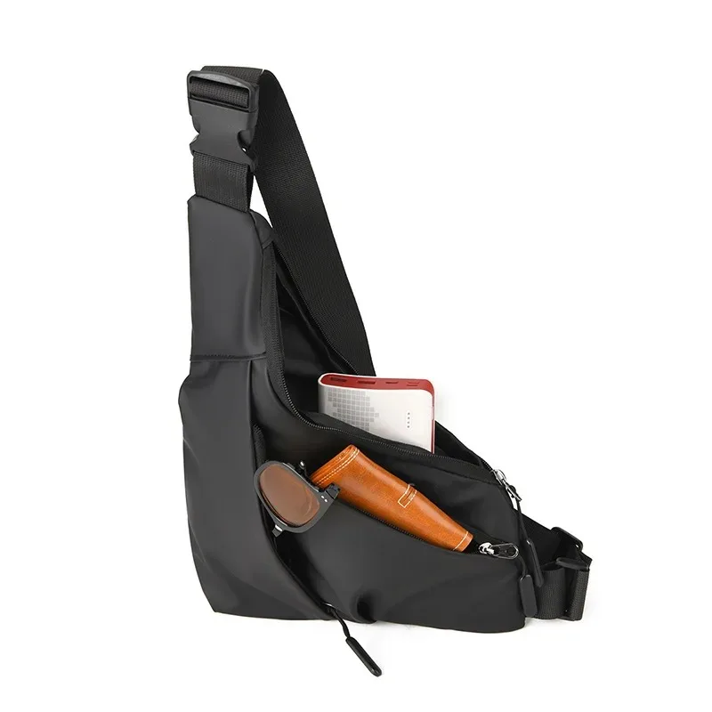 Bolso de pecho ajustado antirrobo para hombre, bolsa triangular de película de cuero de ocio, tarjetero cruzado, bolso bandolera deportivo para ciclismo y montar