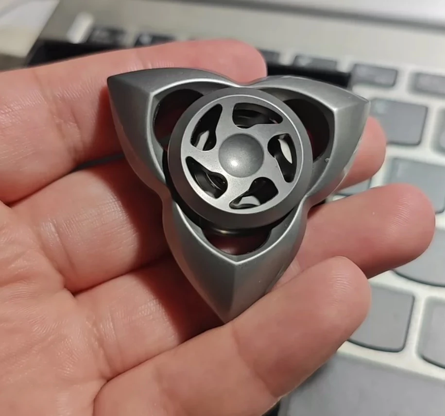 

Б/У EDC Grey Crossing ss Spinner гироскоп на кончике пальца Декомпрессионные игрушки