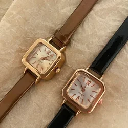 Women Small Square Dial Watch Simple Classic Vintage Elegant Female Quartz Wristwatches Leather Strap Casual Watches Reloj Mujer