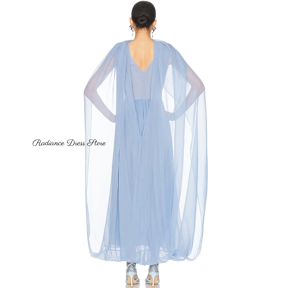 Hoge kwaliteit blauwe chiffon avondjurk Sierlijke V-hals Mouwloos A-lijn Aangepaste homecoming-jurken Eenvoudige beroemdheidsjurken