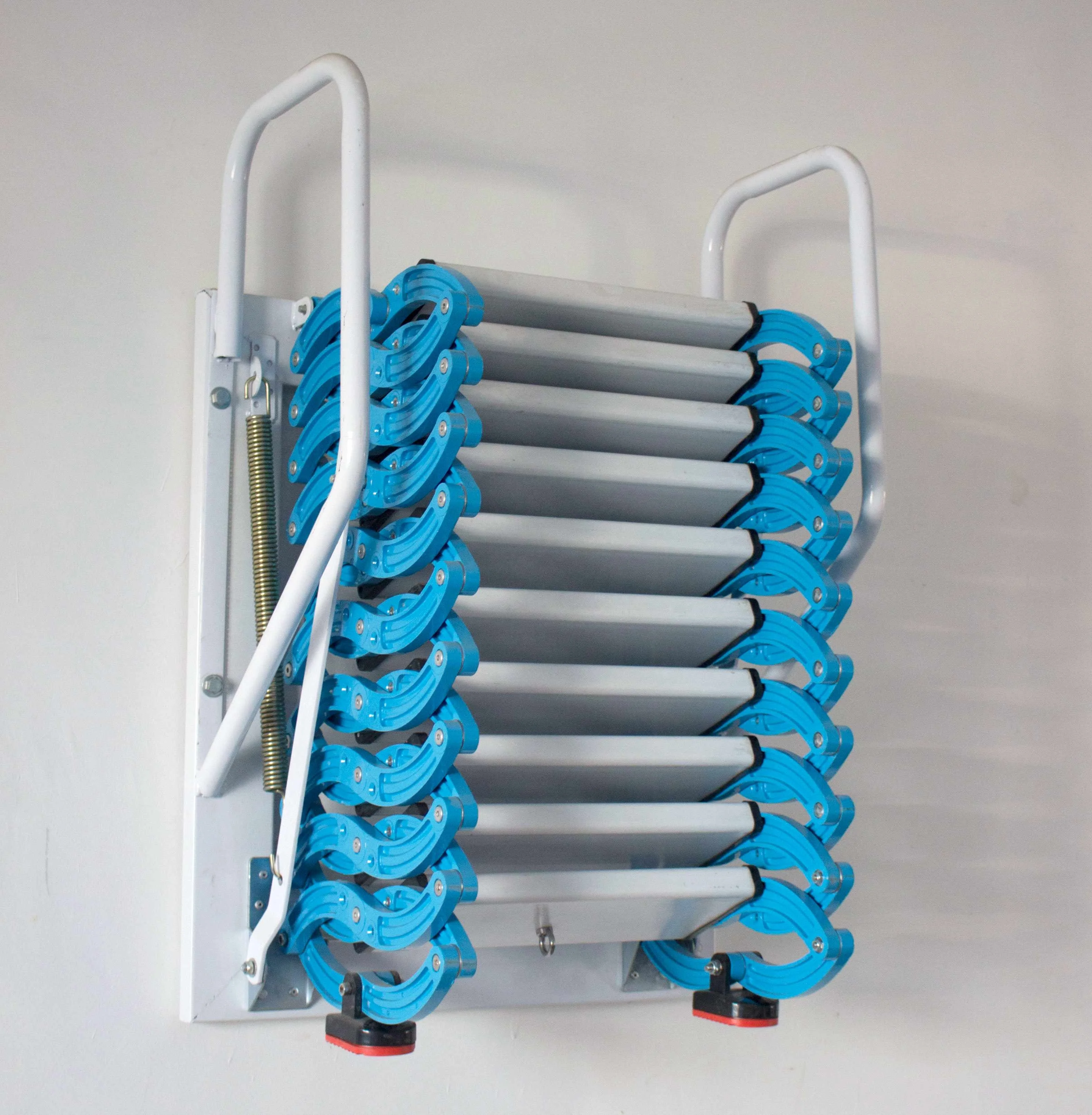 بيع المصنع مباشرة جدار جبل للطي تمديد سلم معدني سلالم الطوارئ