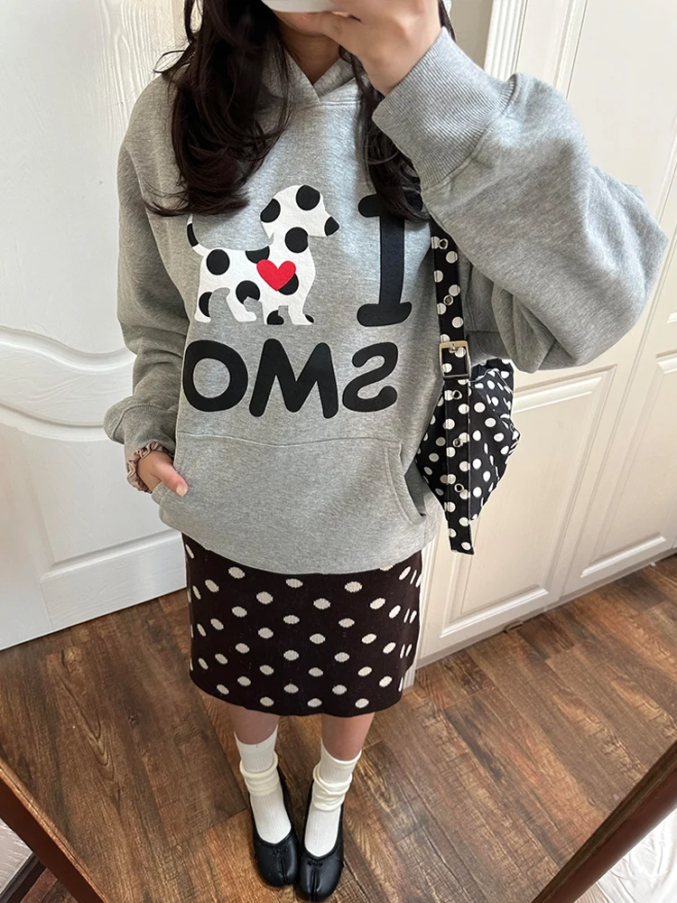 

Женская свободная повседневная зимняя толстовка в стиле ретро с американским принтом в горошек и собачьим узором, уличный стиль, парный свитшот-топ