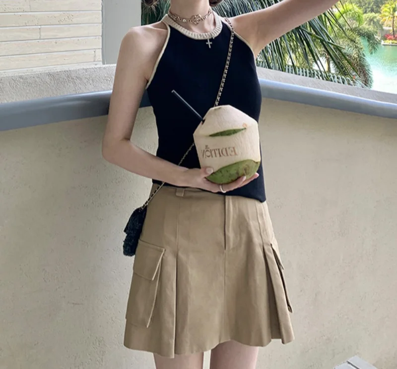 

2024 New Summer Small Camisole Vest Women Inner Summer Outer Short Sleeveless Bottom Shirt Hanging Neck Tops