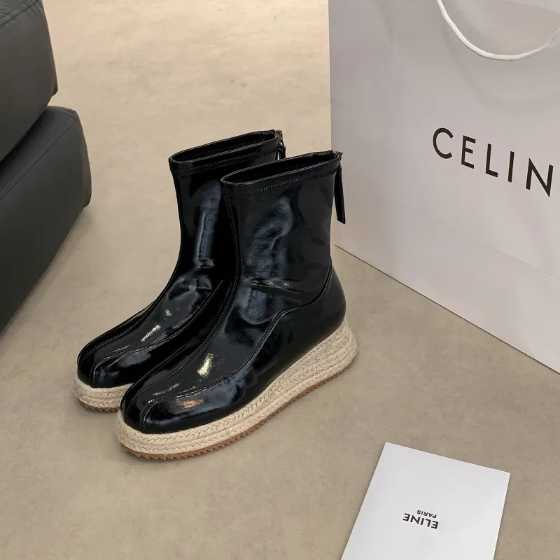 

2026 New Womens Shoes Fashion Genuine Leather Ankle Boots for Woman French Style Retro Platform Boots Designer Shoes Botas Mujer