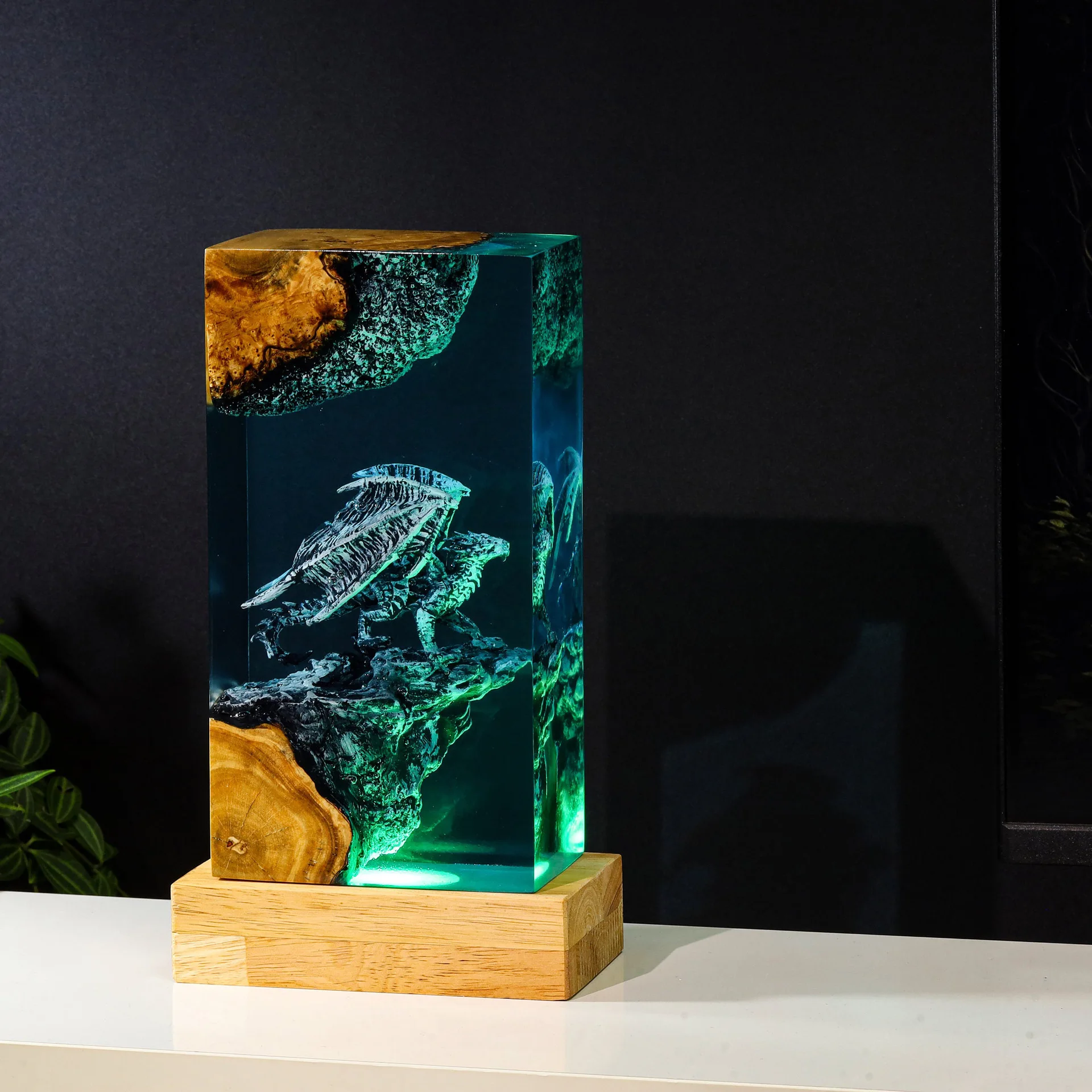 أنيمي الشكل الكائن الراتنج الجدول ضوء الإبداعية الفن الديكور مصباح التلفزيون والأفلام التنين موضوع ضوء الليل USB تهمة