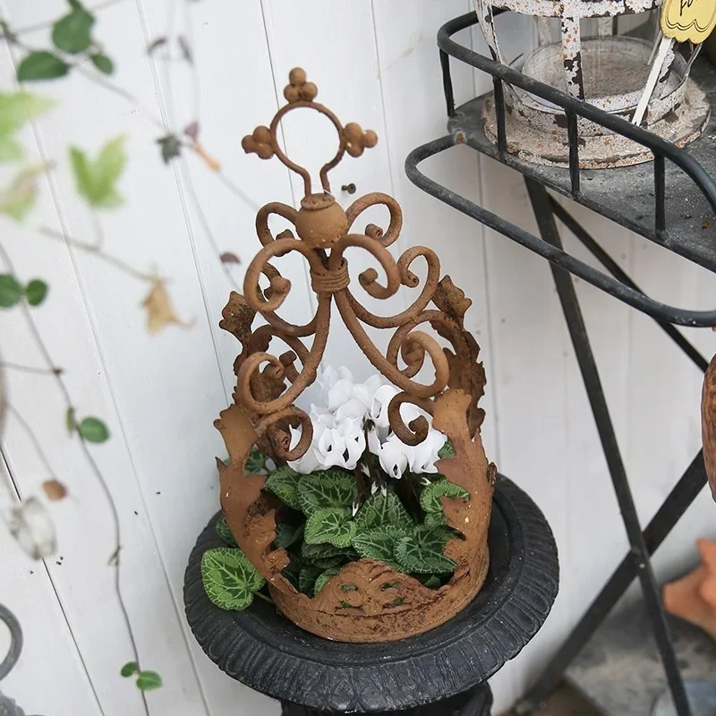 Garden groceries European retro iron gardening hanging ornaments decorative garden supplies crown