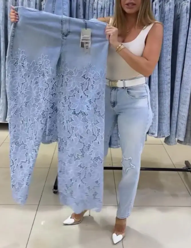 

Women's Party Denim Pants Autumn Fashion Guipure Lace Patchwork High Waist Zipper Fly Wide Leg Washed Jeans for Women Wear