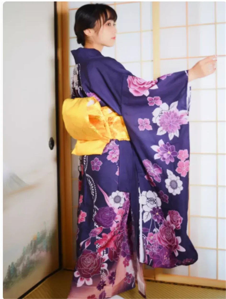 Ladies' kimono belt, Japanese waist cinching