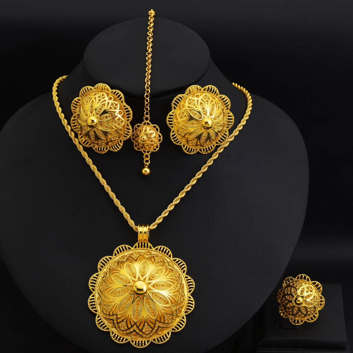 Dubai Arab Women Exquisite Luxury Jewelry Set Big Pendant Necklace Ring Earrings Head Chain African Bride Wedding Tradional Gift