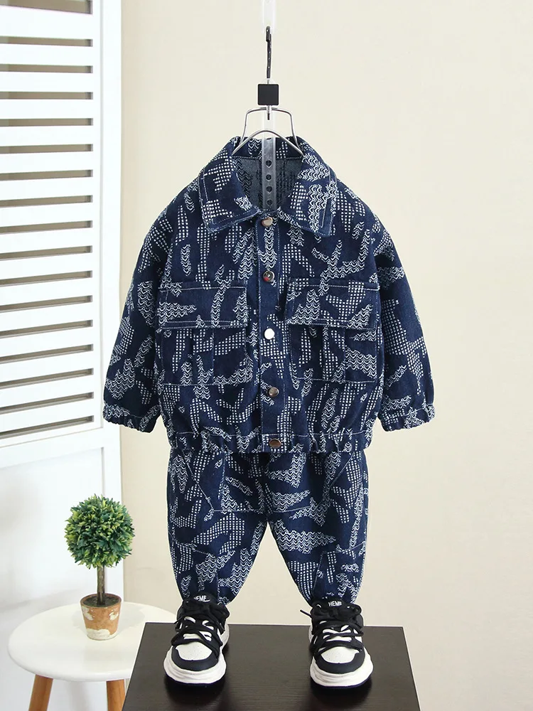 

Kids Boy 2-10Years Fashion Cool Boy Clothing Set Children Special embossed fabric Coat+Pants 2pcs/set Spring Autumn Girls Outfit